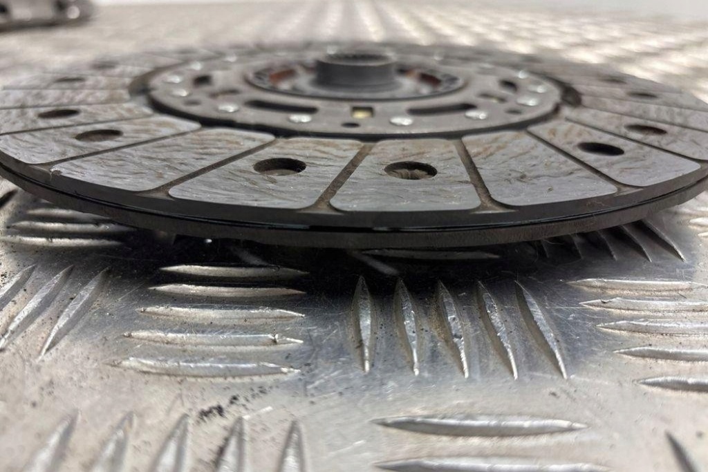 фото №10, Комплект зчеплення audi a3 sportback 8va, 8vf 324035510 2.0l дизель 110kw