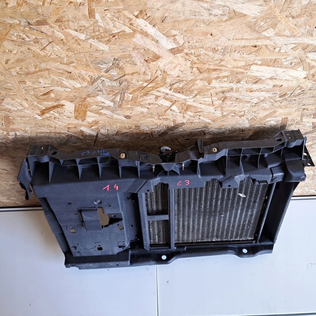 фото №12, Citroen c3 ii 1.4 8v pas передний радиатор комплект