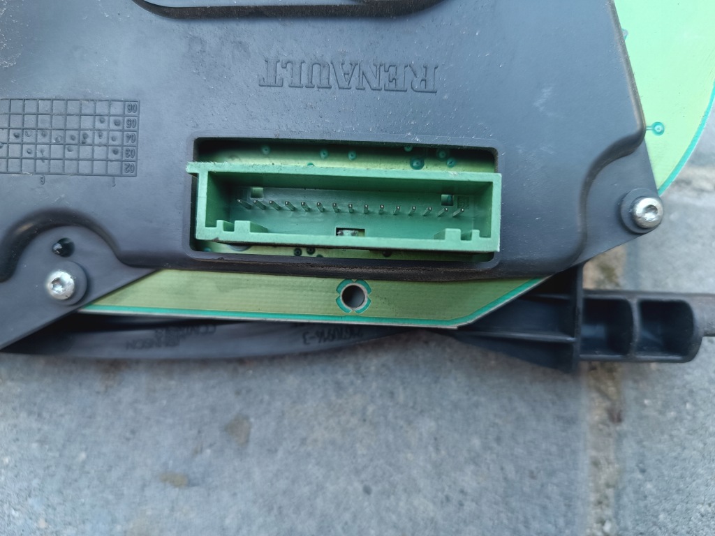 Панель приборная панель приборы renault mascott рестайлинг  04-10 8200409276-f 8200409276f Доставка