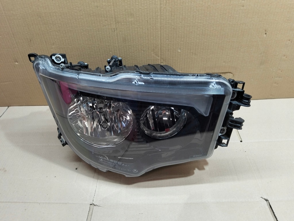 Фара фара передняя правый  h7 led mercedes actros a9618202759 Доставка