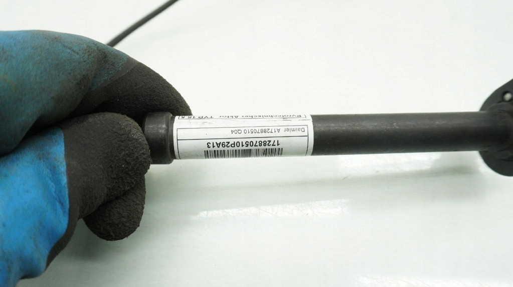 фото №4, Mercedes slk r172 патрон капот a1728870510 172