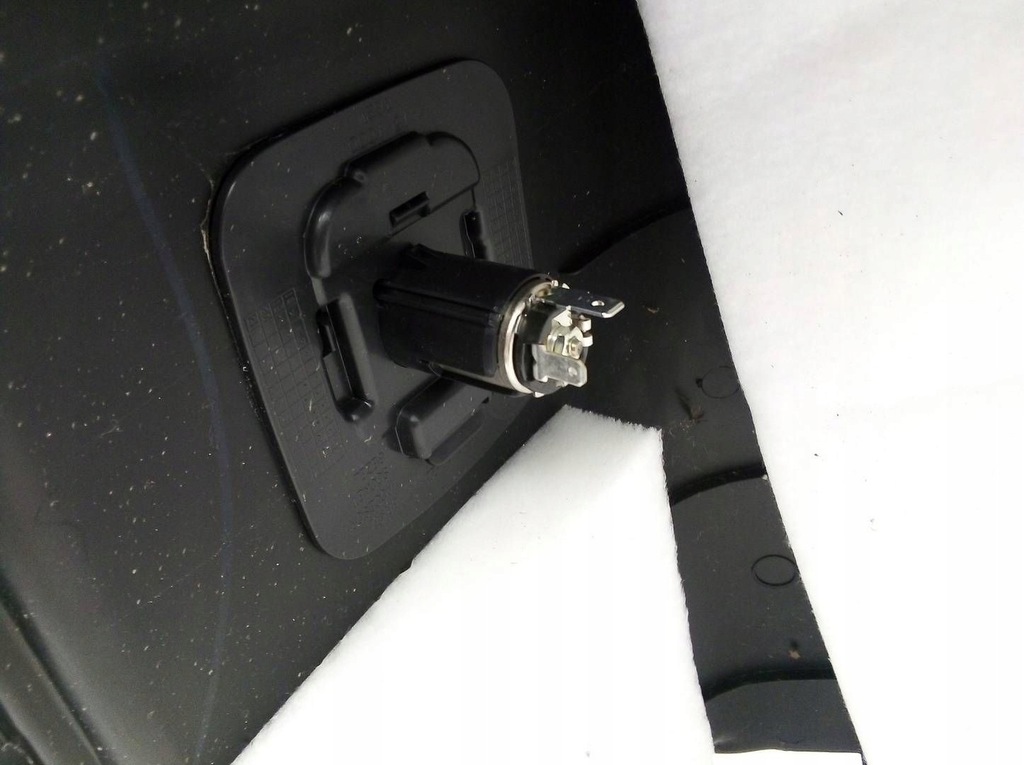 фото №10, Mitsubishi outlander 2018 обшивка / оббивка / багажника права сторона