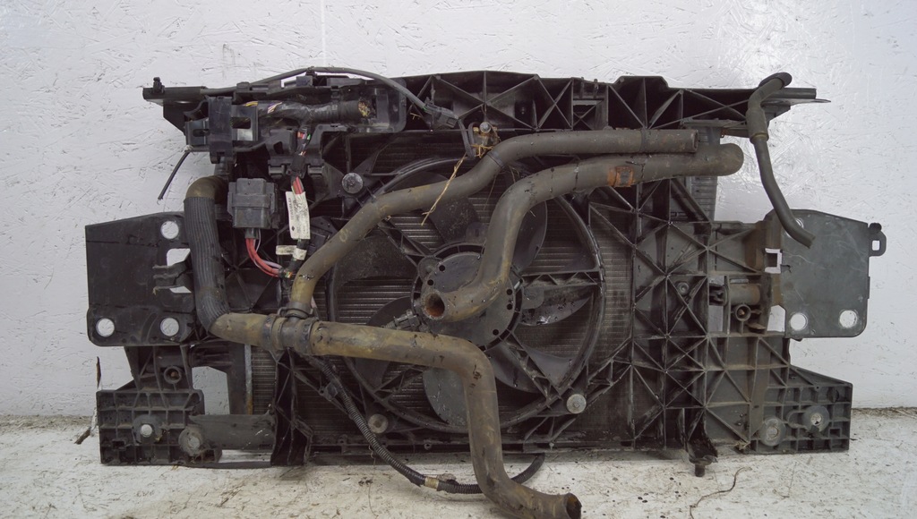 фото №7, Pas передний радиатор renault megane iii