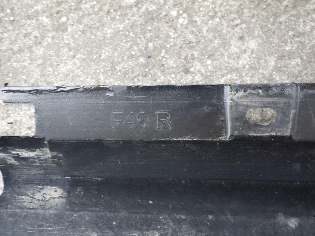 Bmw 2 f46 gran tourer накладка порог молдинг правый с Разборки