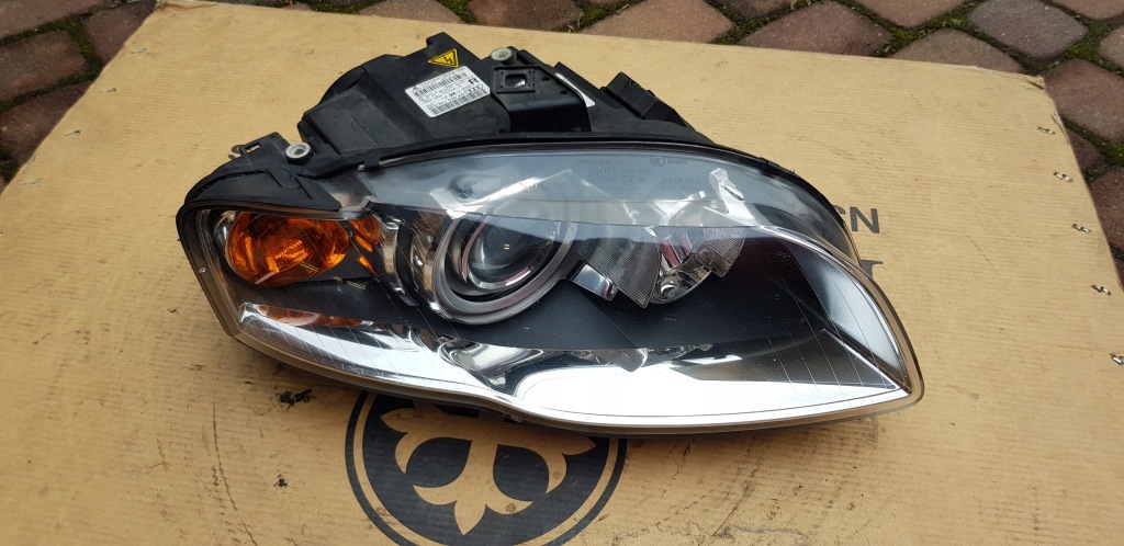 фото №1, Правий bixenon audi a4 b7 8e