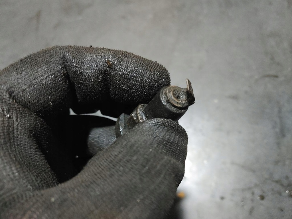 фото №6, Fiat 126 600 maluch старый тип двигателя 600 датчик давления масла оригинал