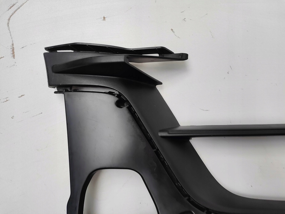 Ліва решітка бампера 95b807819f porsche macan lift Недорого