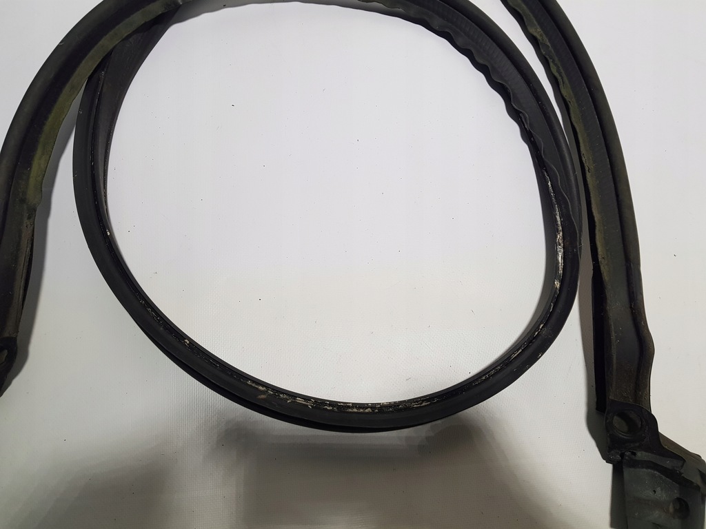 фото №4, Mercedes slk r171 w171 прокладка крышки багажника a1717500198