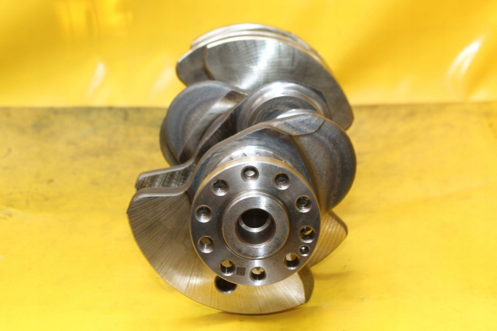 Wał колінчастий a6 c6 a4 b7 2.7 tdi bpp r59b 059101aj Недорого