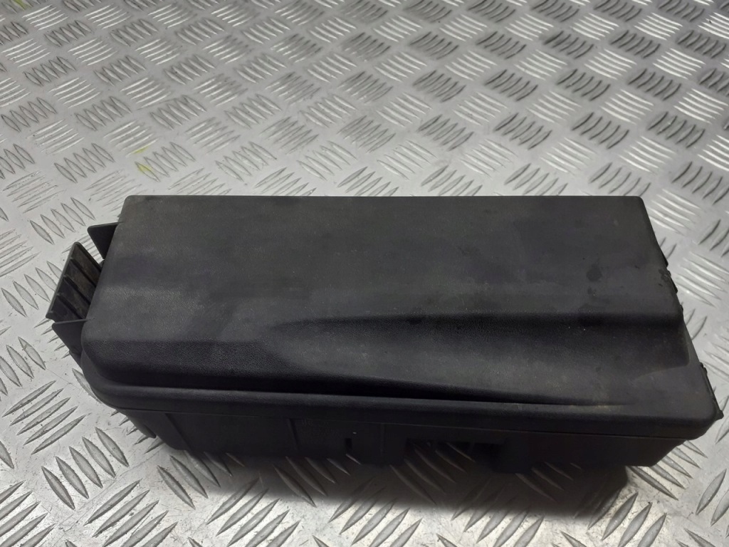 фото №1, Коробка запобіжників opel vectra c 1.8 13241892