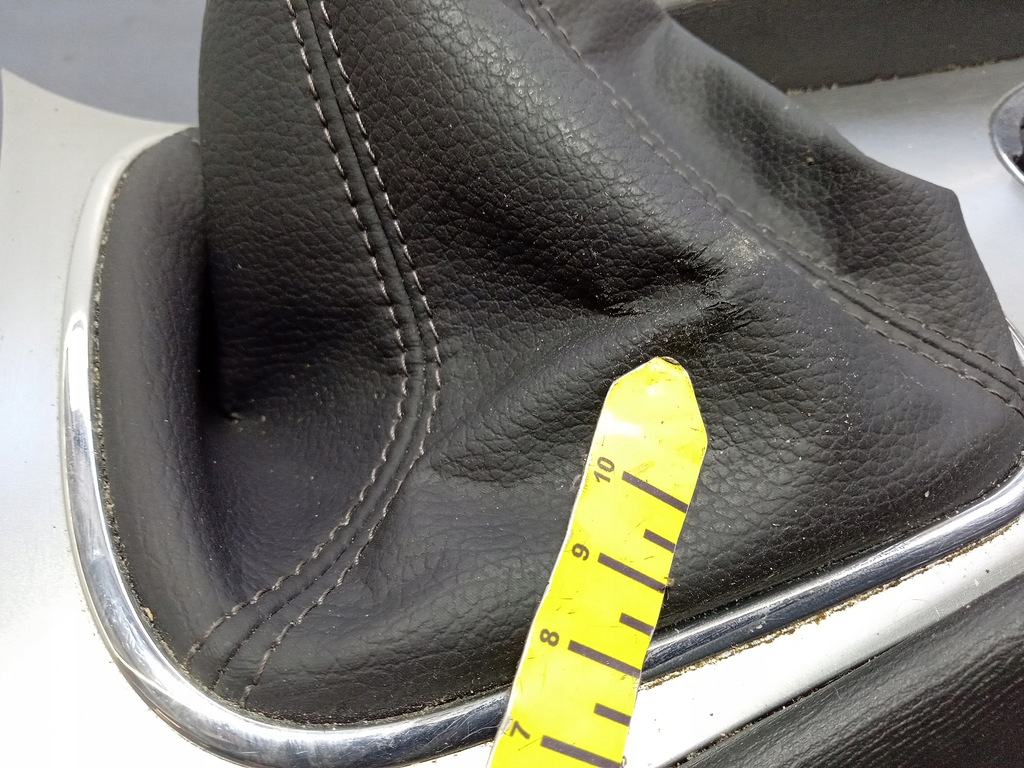 фото №10, Avensis t27 тунель підлокітник 58912-05010