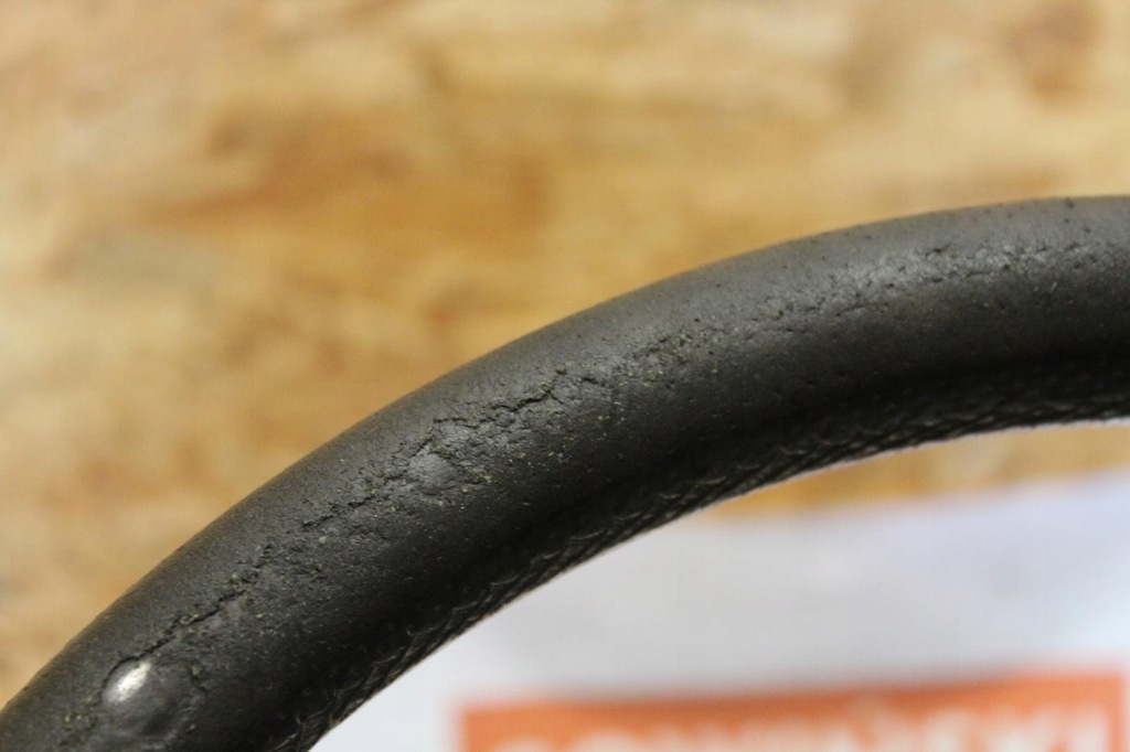 фото №7, Воздуховод momo кожаный subaru forester ii sg