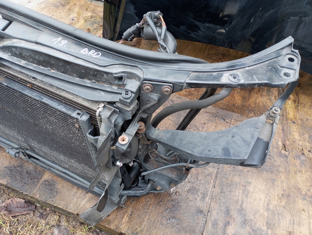 фото №7, A4 b7 2.0 tdi 170 pas перед радиатор усилитель