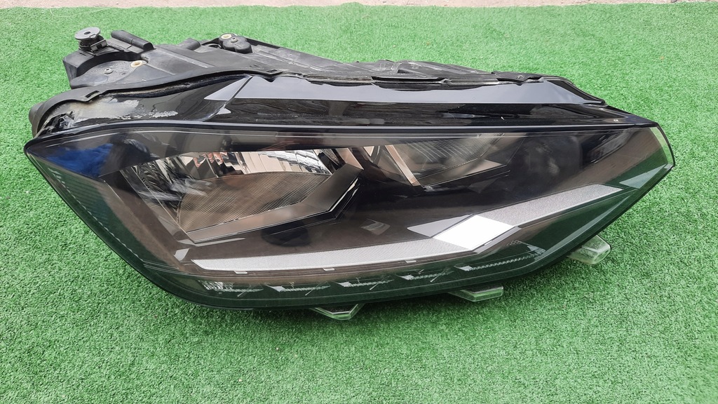 фото №1, Vw sportsvan 517 lift лампа передняя обычная+ led