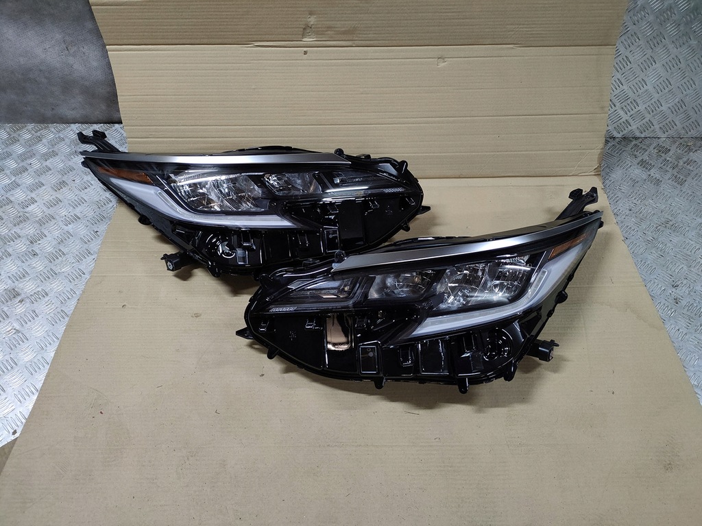 фото №8, Toyota sienna 2021 лампа фара правая левая przó