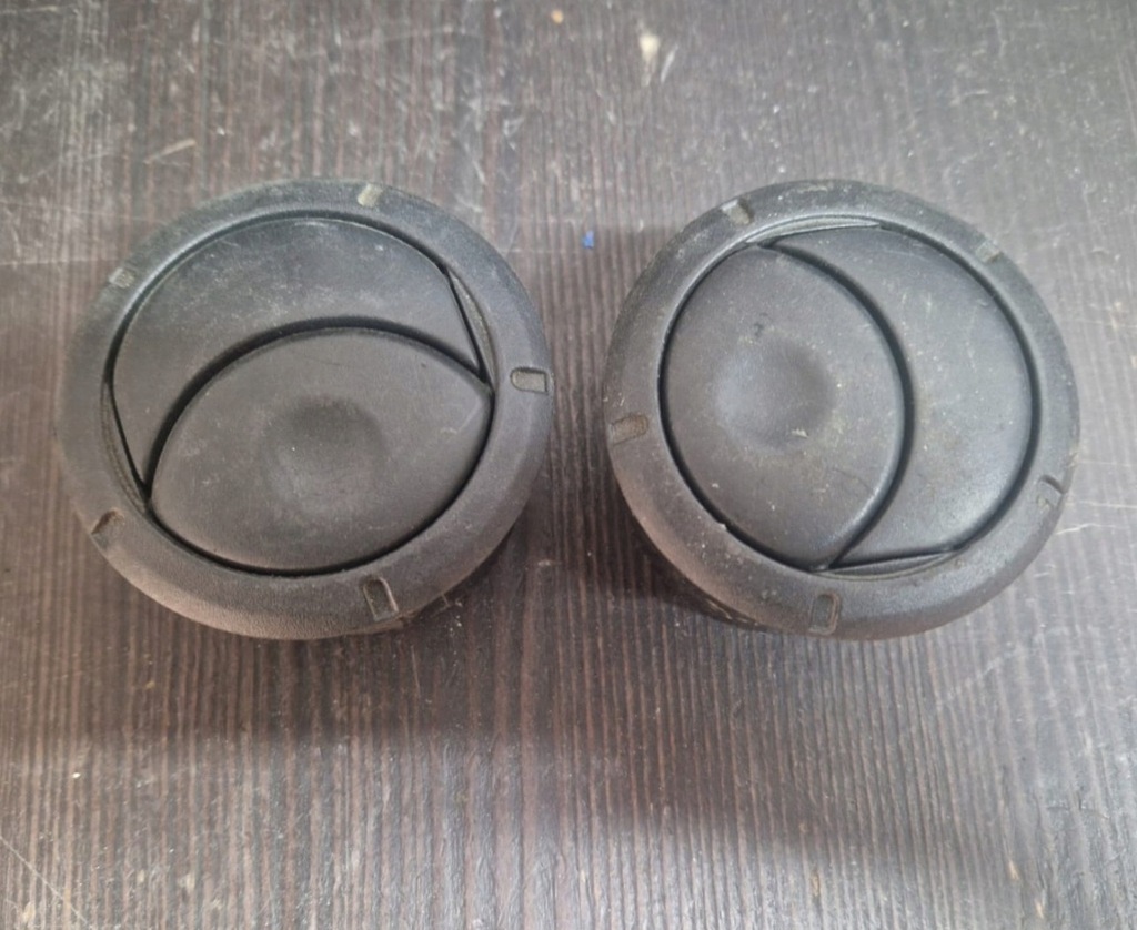 фото №1, Renault решітка обдув 687601987r