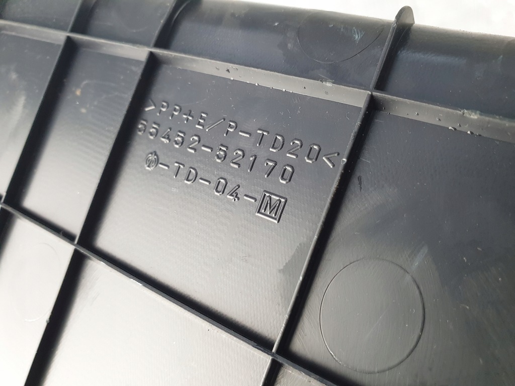 фото №8, Бардачок полка перед toyota prius c aqua