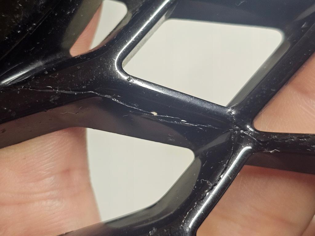 фото №10, Audi a4 rs4 b9 решётка бампера противотуманной фары правая перед 8w0807682as