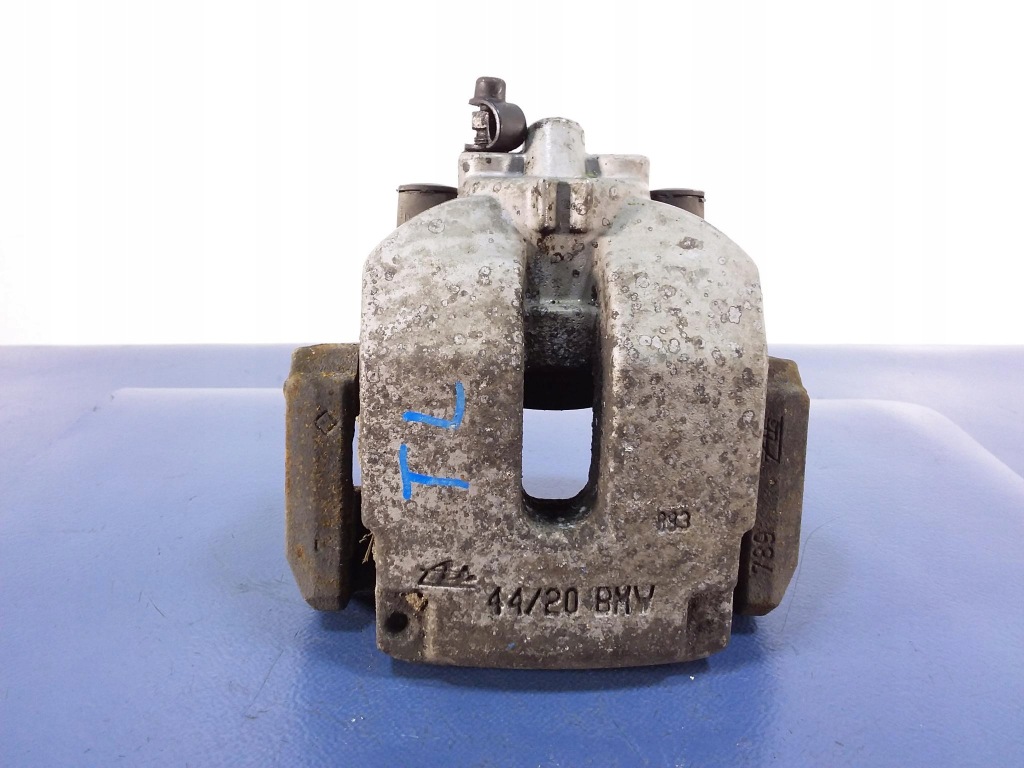 фото №1, Bmw x5 f15 xdrive суппорт задняя правый скоба