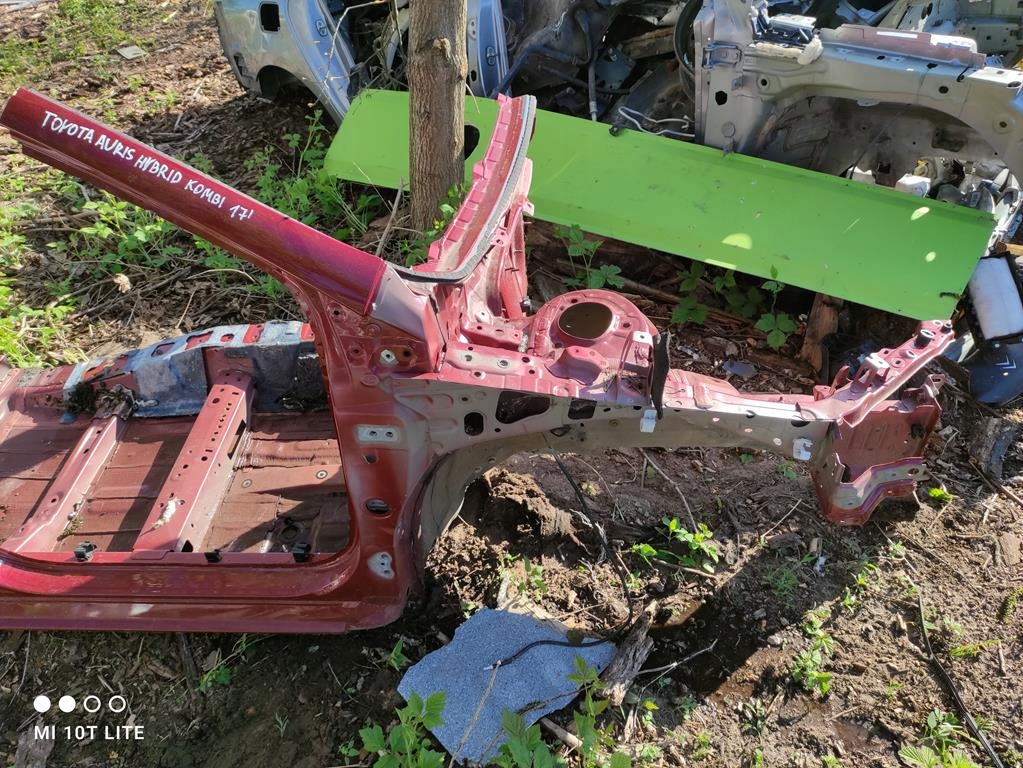 фото №3, Четверть лонжерон правый перед порог toyota auris ii kombi 17 r