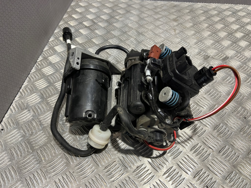 фото №1, Компресор підвіска пневматичний range rover sport l461 m8e2-3b484-ab