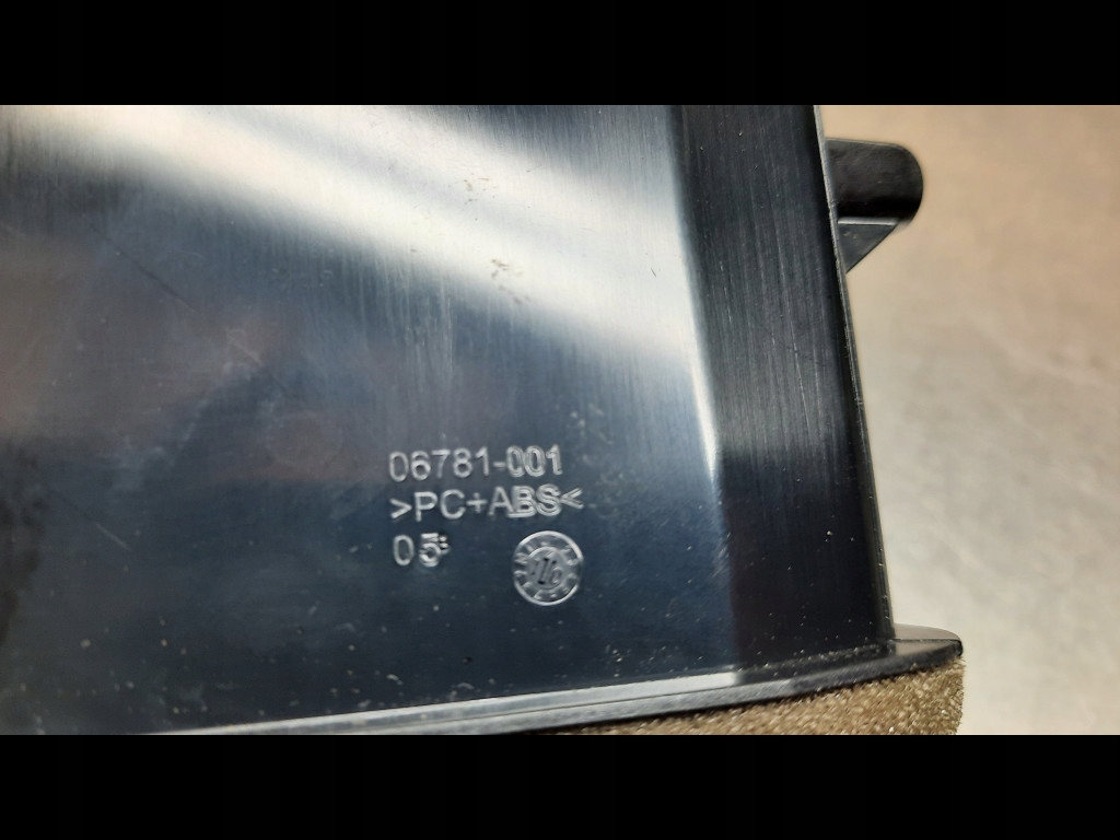 фото №6, Решётка обдув левая перед volvo xc60 1006805