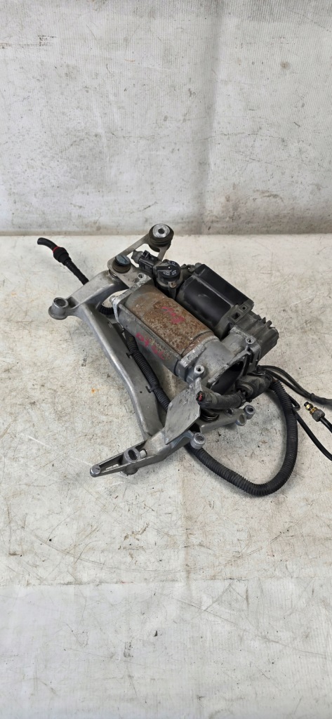 Купити Компресор підвіска audi q7 4l 05-09