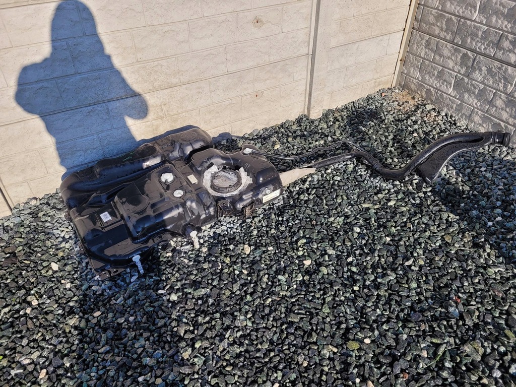 фото №1, Бак топлива дизель peugeot expert iv 9811262880