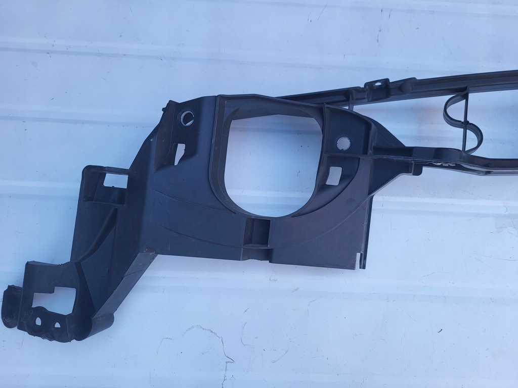 фото №8, Направляющая кронштейн крыла правый - bmw x5 e70 x6 e71