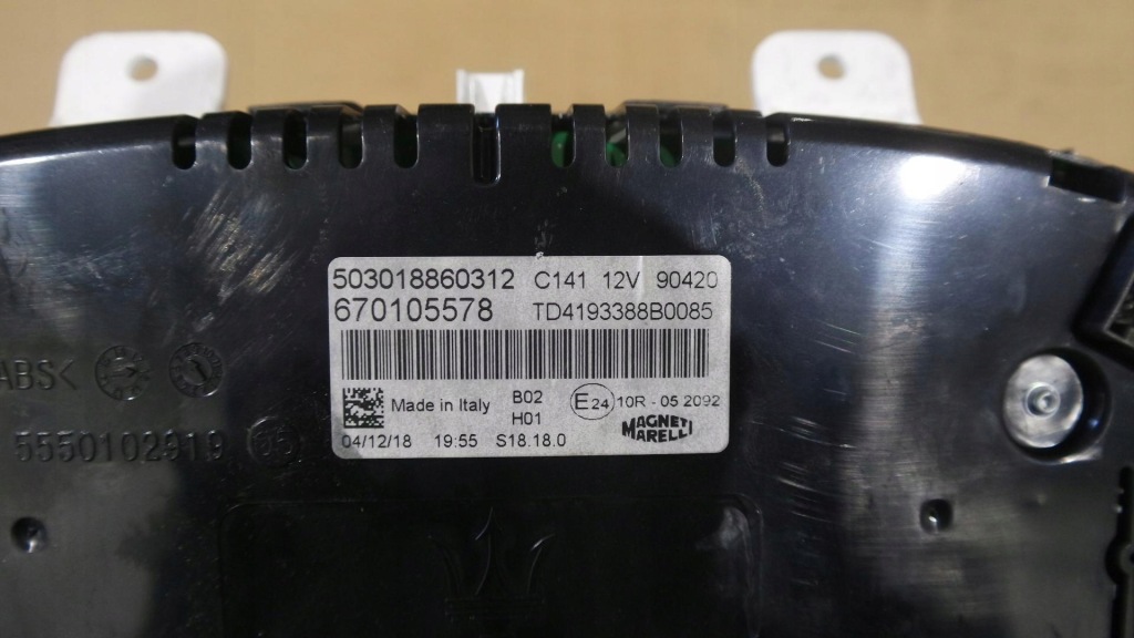 Панель приборів автомобільні maserati 503018860312 670105578 Зі Шроту