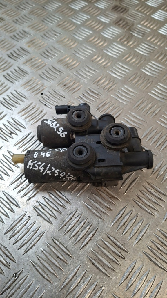 Купити Електроклапан води bmw e46 2.0d