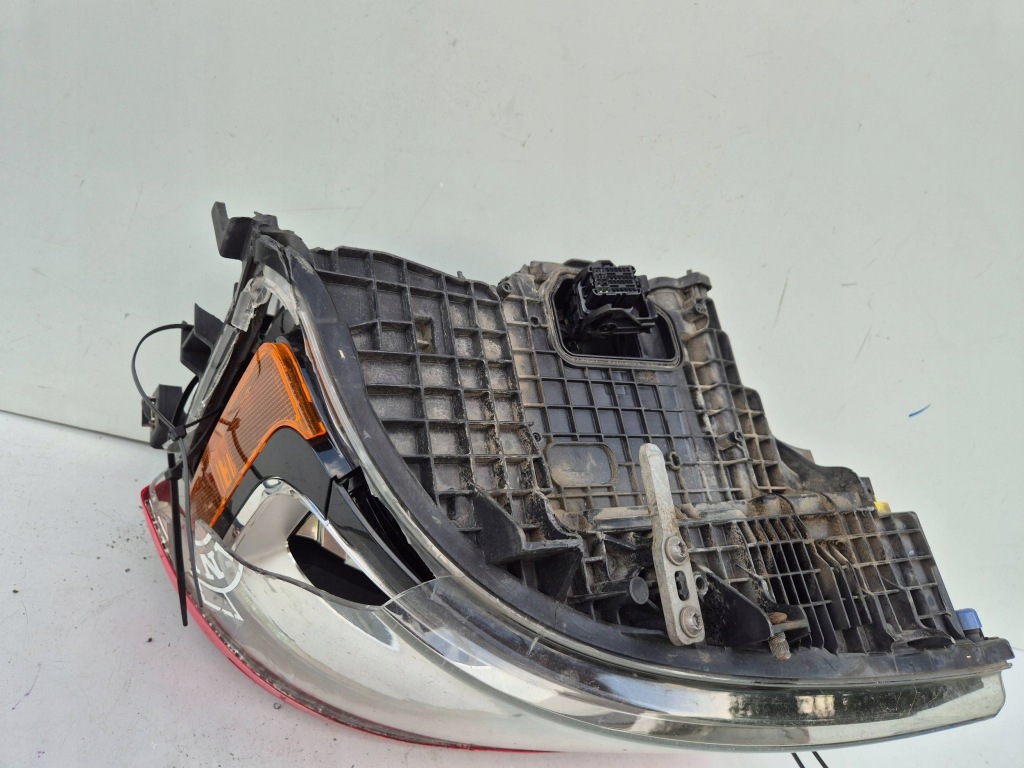 Scania s r 2017- full led левый фара фара правый  2655848 повреждённая Недорого