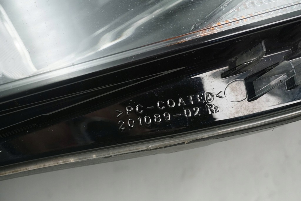 фото №15, Лампа передня права vw caddy iv 2k1941016b