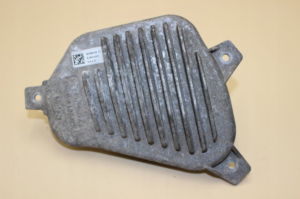 фото №1, Преобразователь модуль света led bmw x1 f48 90068145