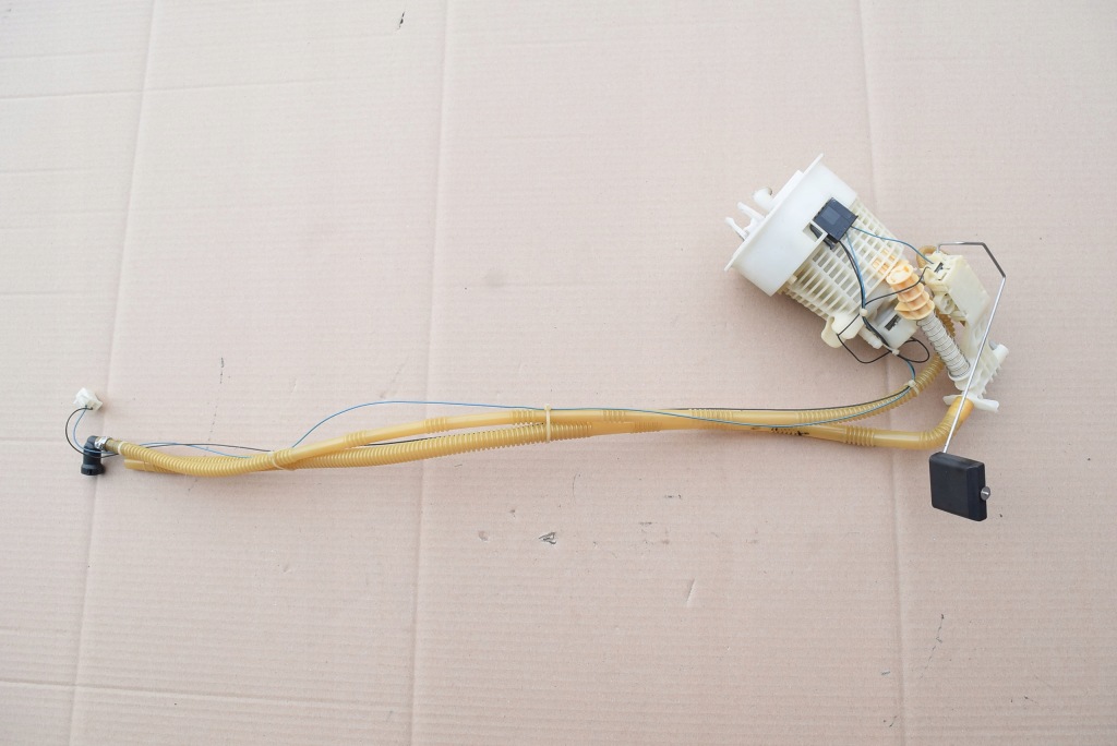 фото №1, Mercedes w219 w211 3.5 v6 насос топлива