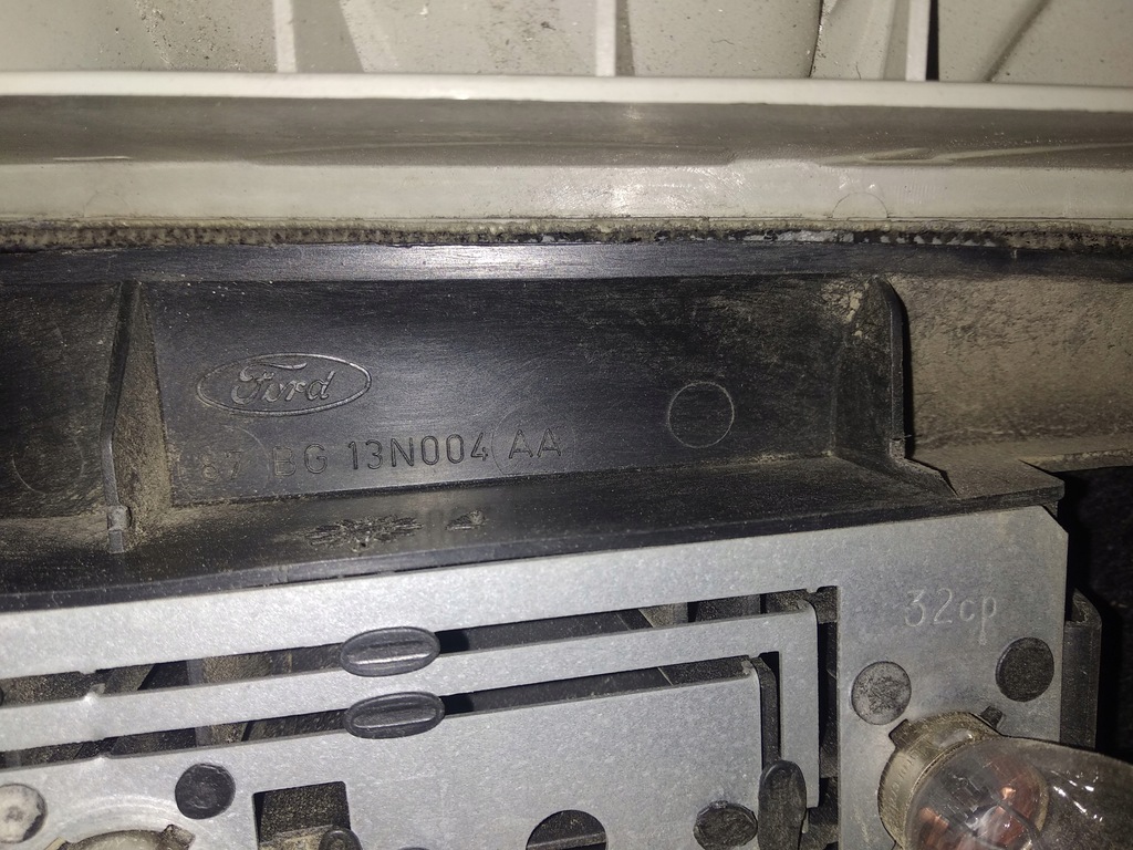 фото №11, Лампа задняя правая задняя ford sierra 87bg13a602aa