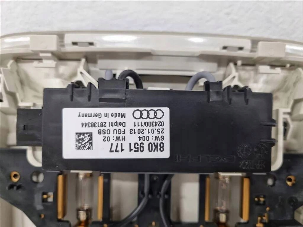 фото №6, Лампа освещение кабины перед audi a4 b8 facelift 2013 8t0947135bf