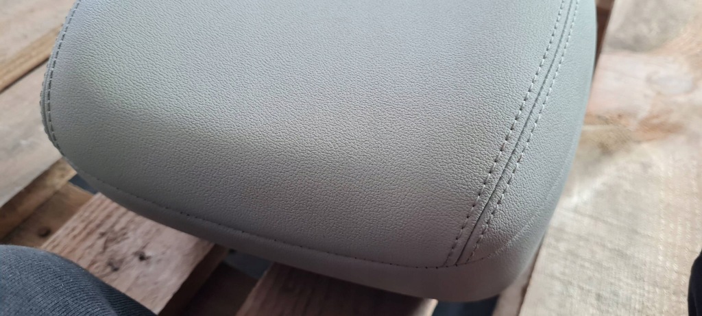 фото №8, Q3 83a підголівник сидіння лівий правий перед шкіра шкіряний