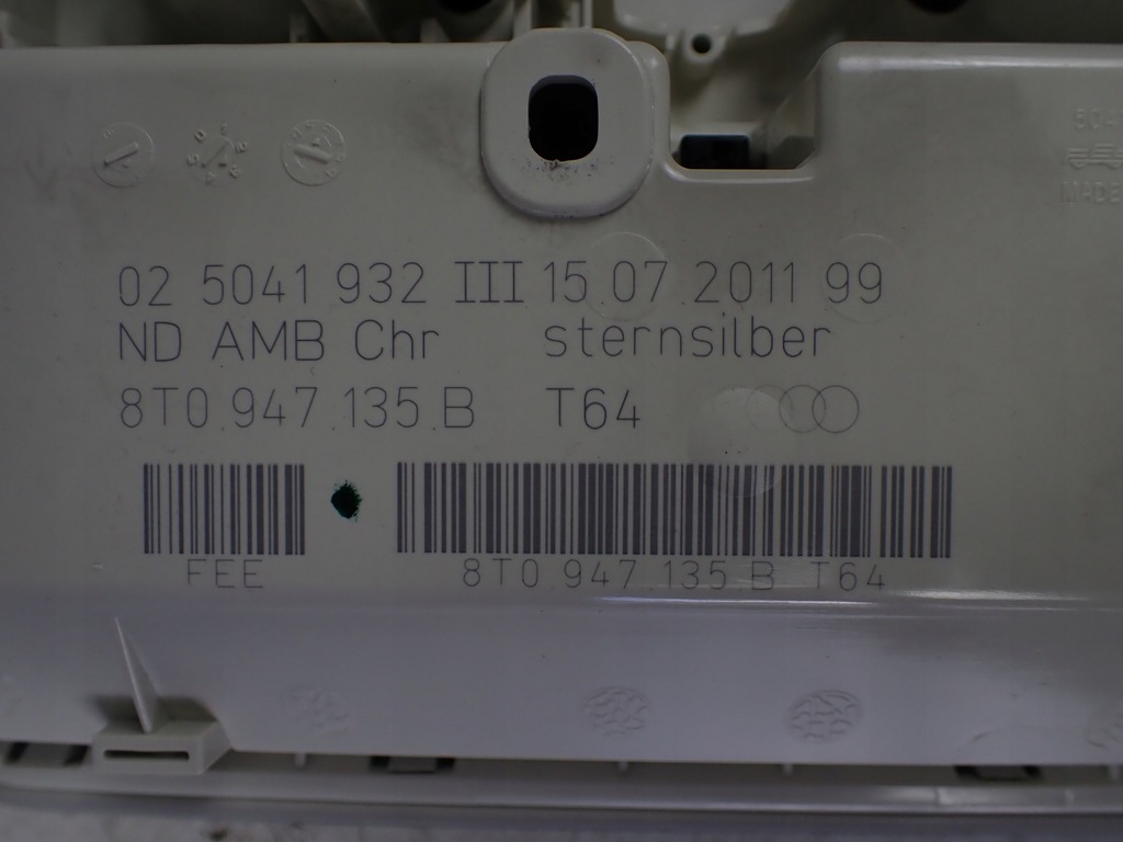 фото №10, Лампа потолочный освещение кабины audi a5 8k0951177 8t0947135b