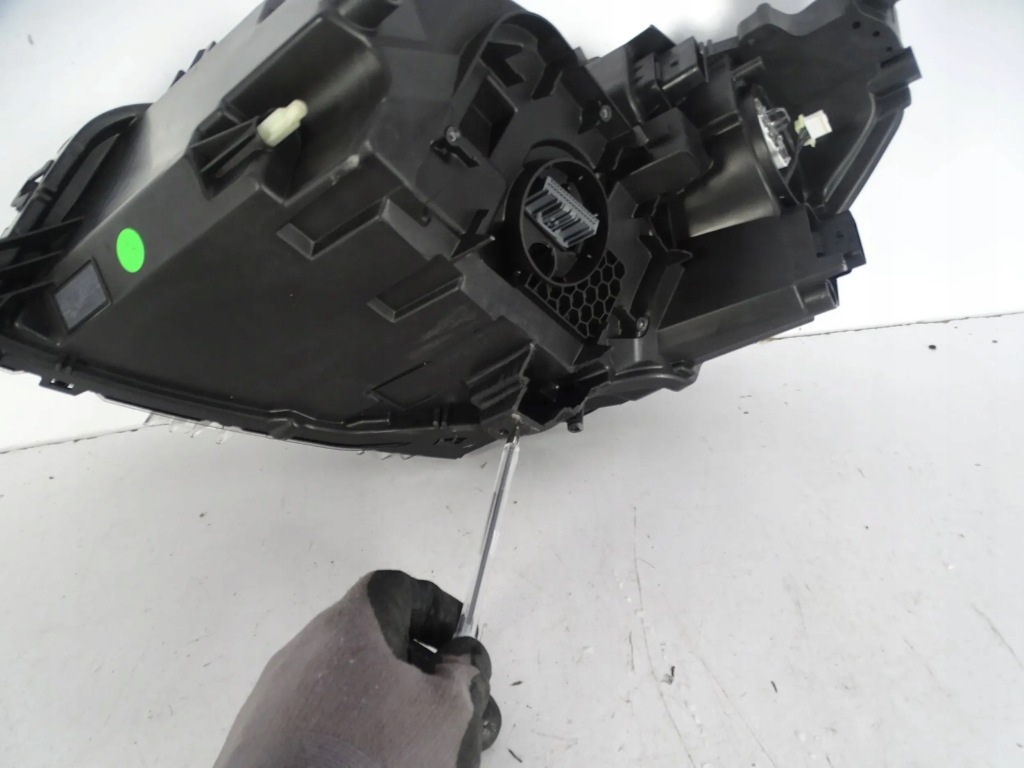 Фара перед передня правий peugeot 208 2008 2 2 full led Зі Шроту