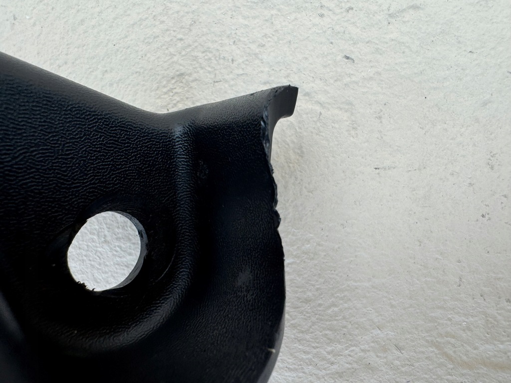 фото №14, Land rover evoque l538 11r- кронштейн направляющая бампера левый перед bj3m-17b875