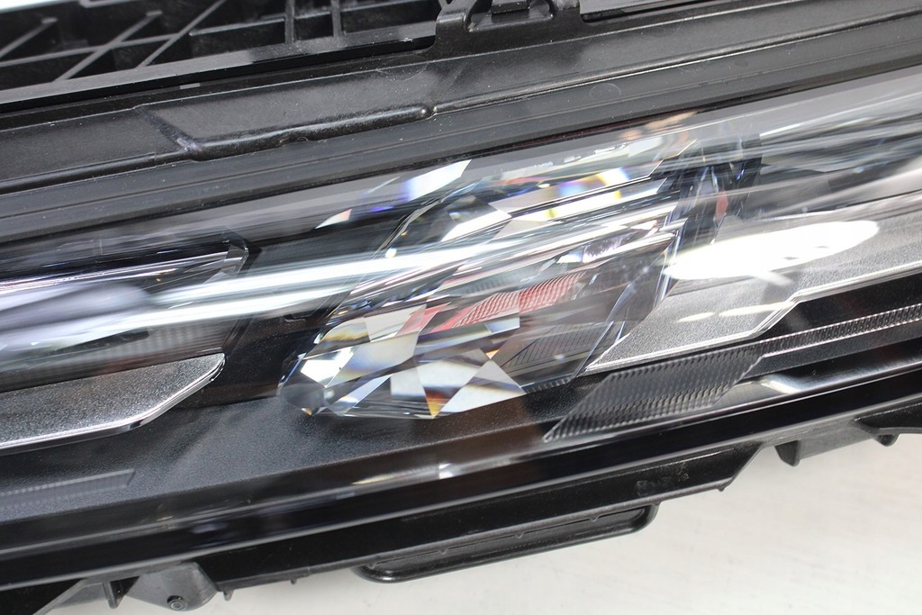 фото №9, Bmw 7 g70 перед лампи crystal 9879935 9879936 10 6