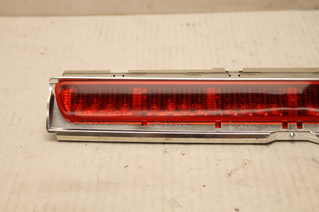 фото №2, Третий свет стоп mercedes clk w208 slk r170