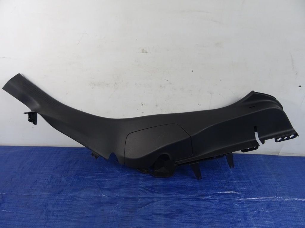 фото №1, Захист стійка права задня mercedes w247 a2476902602