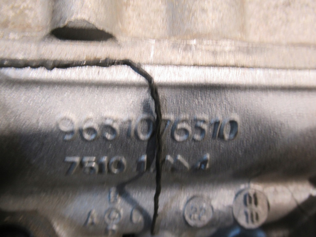 фото №11, Головка двигуна 9631076310 peugeot 406 c5 3.0 v6