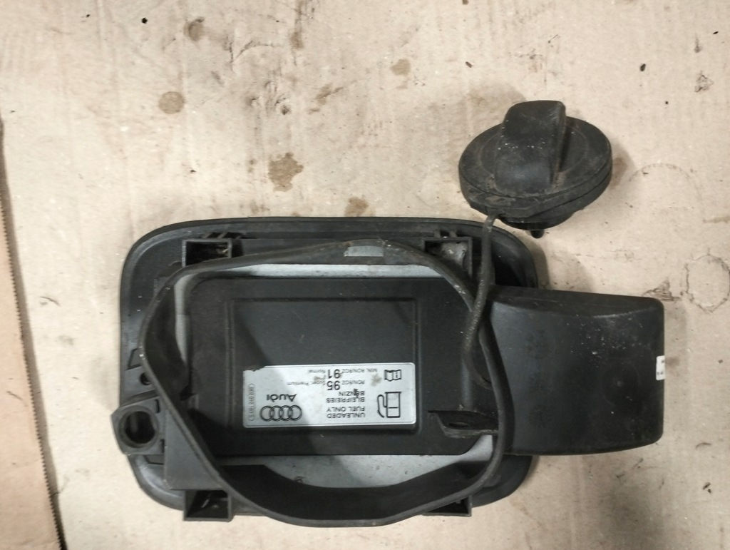 фото №6, Audi a4 b6 крышка заливной топлива 8e0010183s