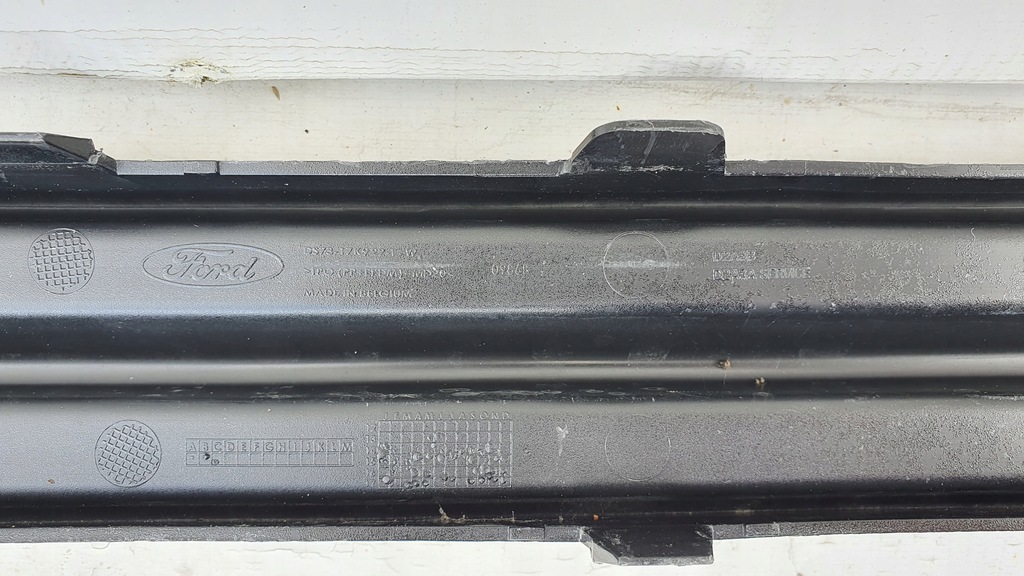 фото №8, Ford mondeo mk5 молдинг бампера задняя оригинал