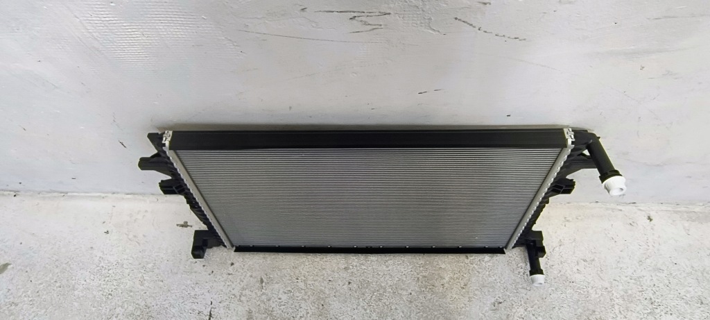 Радіатор води volkswagen audi seat skoda 1.0 tsi 2q0 Ціна