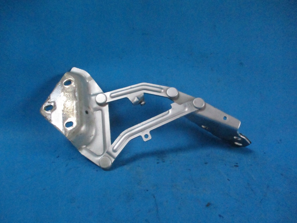 фото №1, Петля капот правий vw touareg i lift