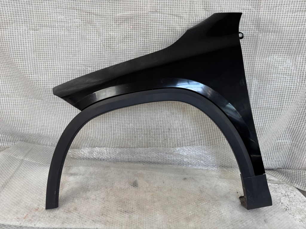 фото №1, Mercedes gla w247 левый передний крыло